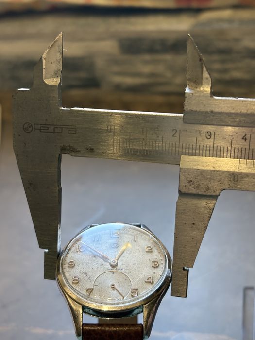 Ceas Cyma Tavannes  mecanic cal.586K