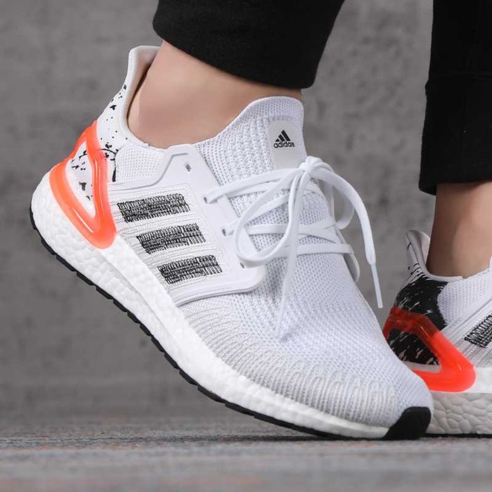 Оригинални дамски обувки ADIDAS ULTRABOOST 20     EU37 1/3