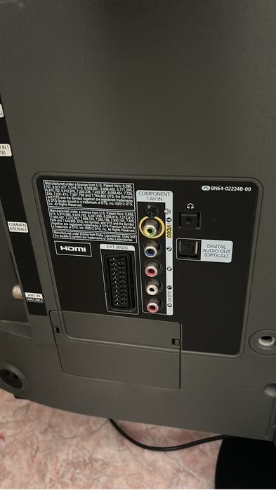 Телевизор Samsung 32 дюм