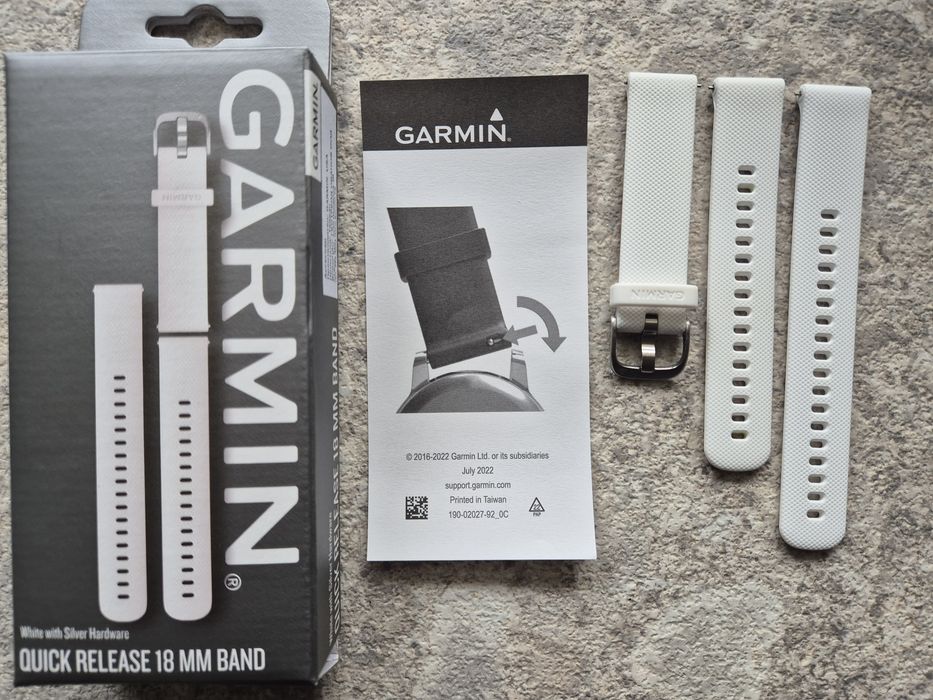 Гармин Garmin бяла каишка нова