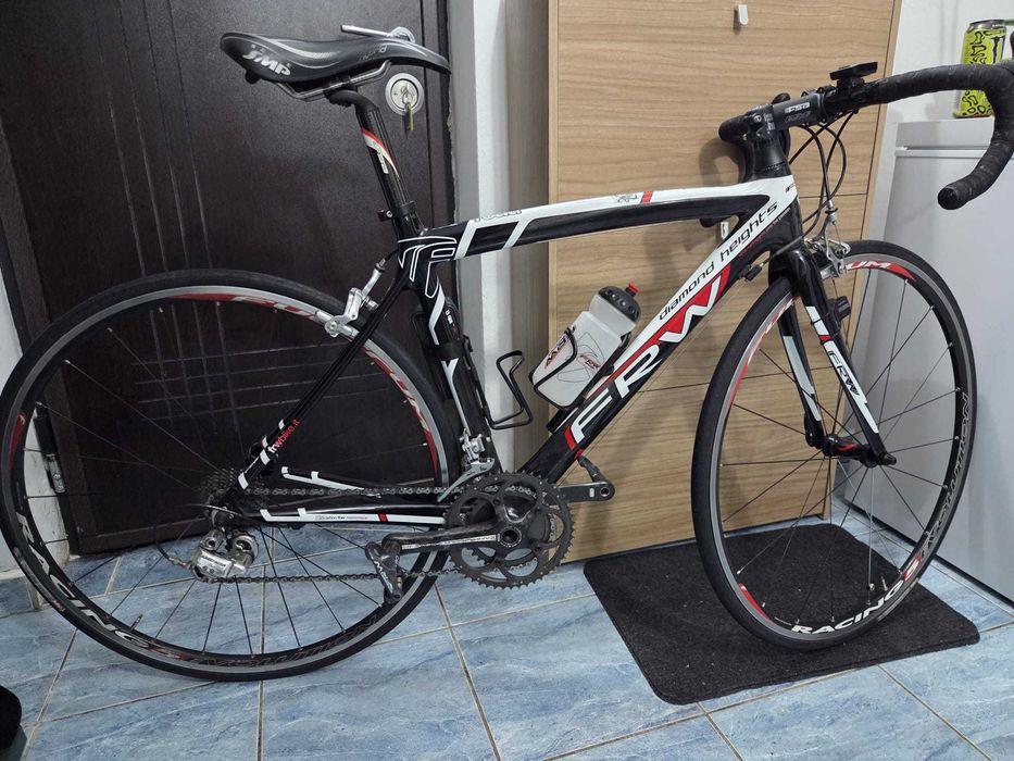 bicicleta cursiera carbon frw