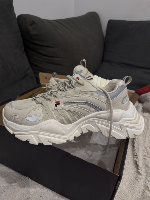 маратонки fila electrove
