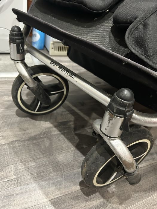 Количка за близнаци Baby monsters easy twin с пеперуди