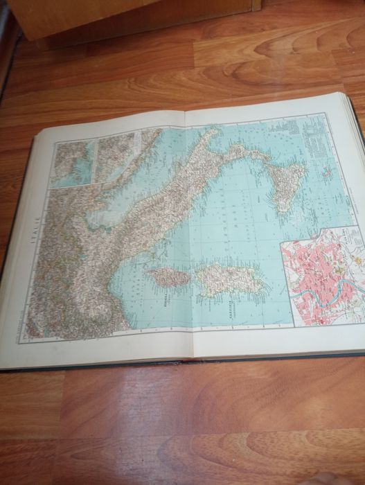 Atlas geografic in limba cehă 1924