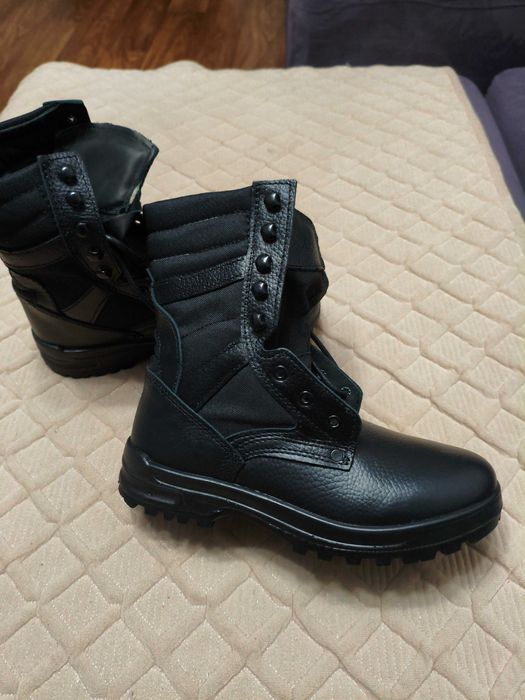 Продам берцы 41 размер