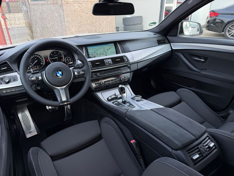 BMW Seria 5 520d M Paket Facelift 218cp Eur6 Lane încălzire Distronic Head up display distribuție noua 0km moduri automat navigație Germania Garanție