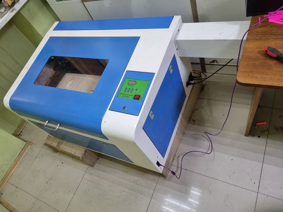 Лазерный станок 400х600мм.