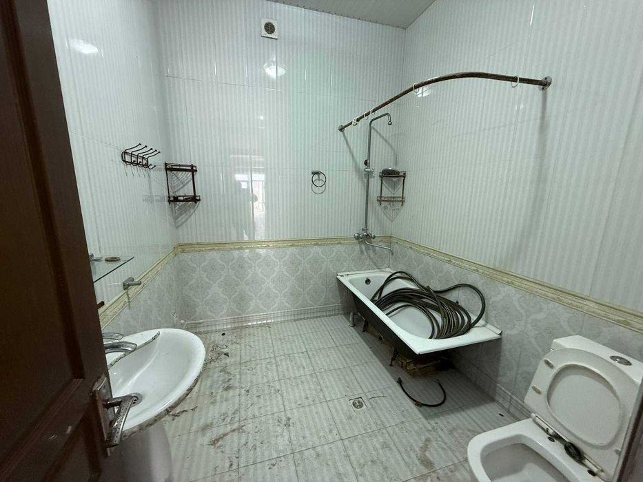 СРОЧНО !! Продается участок в Яшнабаде 12 соток 5 комнат