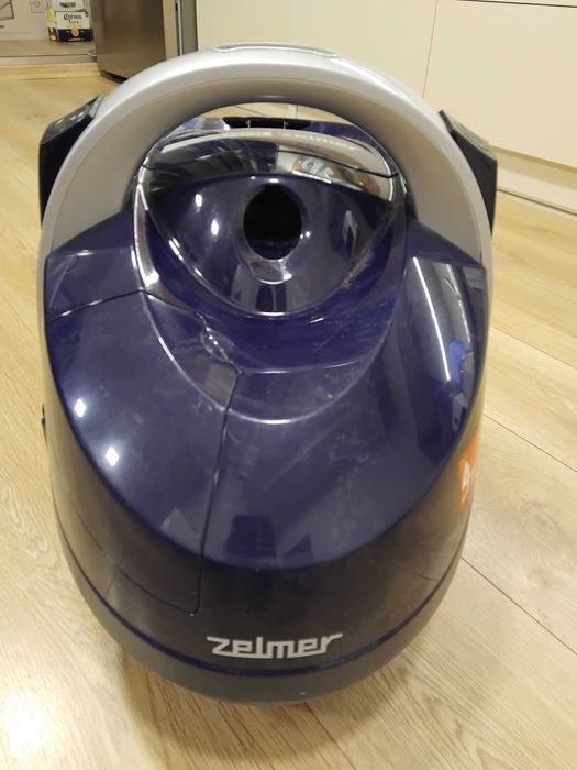 Продавам прахосмукачка Zelmer