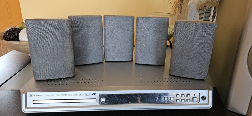 System 5.1 cu DVD player Schneider