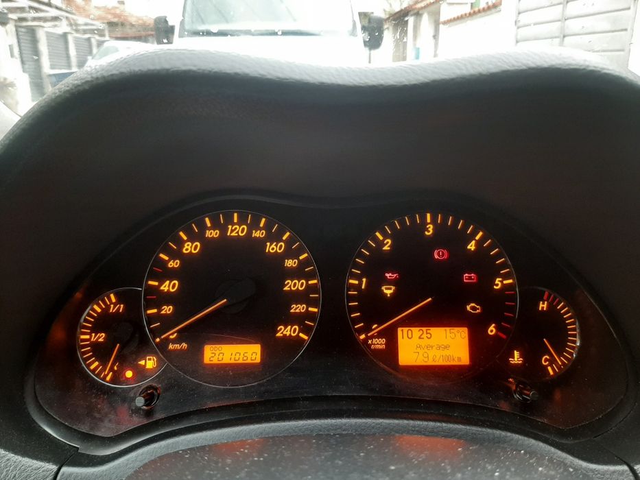 Тойота Авенсис  2,2 Д-4Д 177к.с. ФЕЙСЛИФТ продава,цена 15 200 лева,