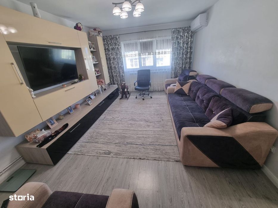 Apartament 3 camere,79 mp,2 băi,garaj,boxă,Deva-ultracentral