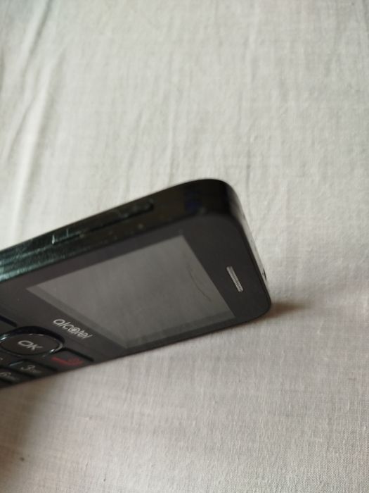 Продавам телефон Алкател