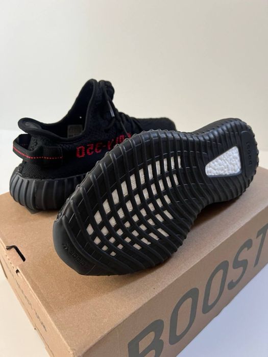 Yeezy Boost 350 V2 ‘Bred