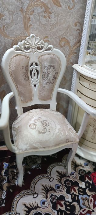 Stol,stullar sotiladi