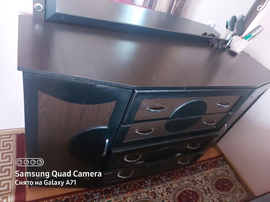 Спальный горнитур в отличном состоянии