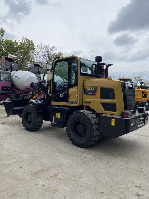 0,8куб мини погрузчик Lugong