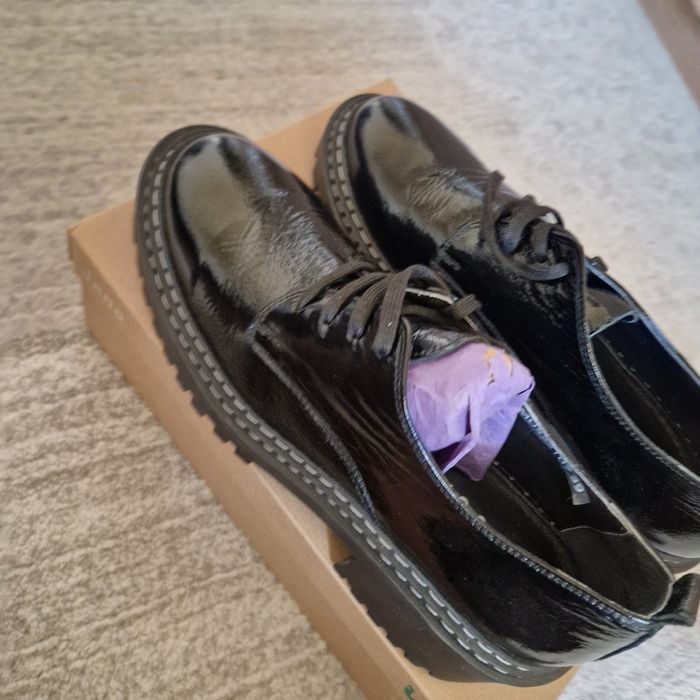 Дамски обувки нови