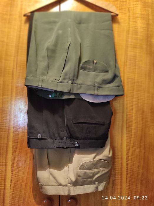 СРОЧНО.Мужской костюм