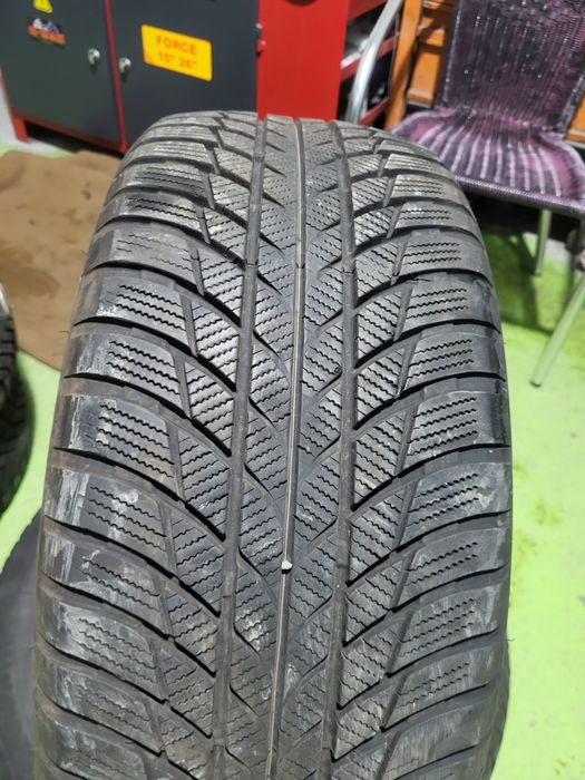2 бр зимни 225/50/17 Bridgestone