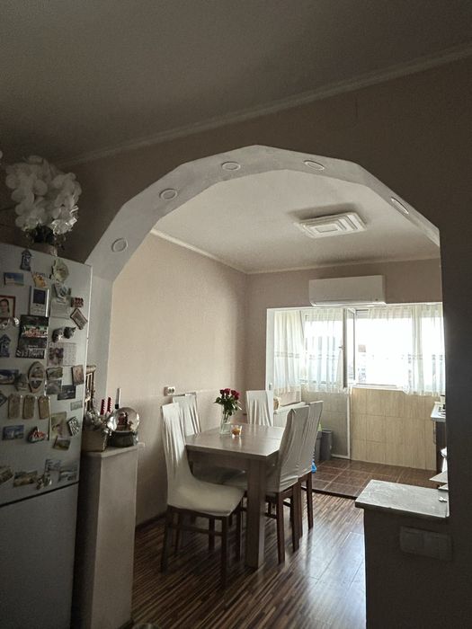 Apartament de vânzare tip B cu 3 camera