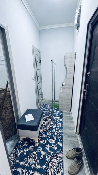 Mirzo Ulug’bek metroga 60 metr yaqinlikda. Korzinkani yonidagi dom