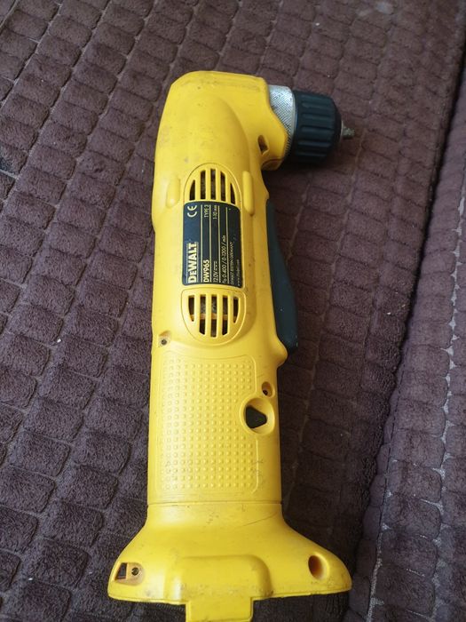 Bormașina dewalt fără baterie