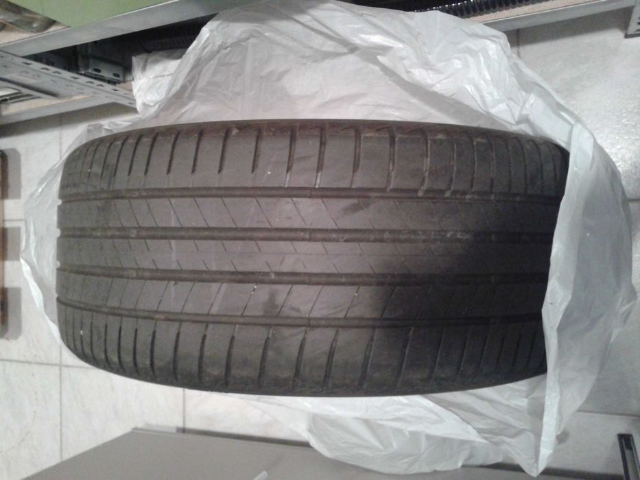 OKAZIE Anvelope BRIDGESTONE de vara 245 40 R19 94W rulate max 15000 km