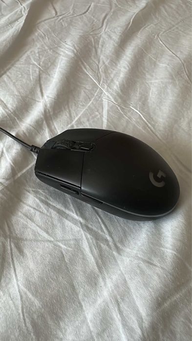 Mouse logitech G102