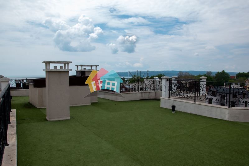 Продава се Двустаен апартамент в Варна, Бриз - 140 кв.м за 1640 €/кв.м - Снимка #1