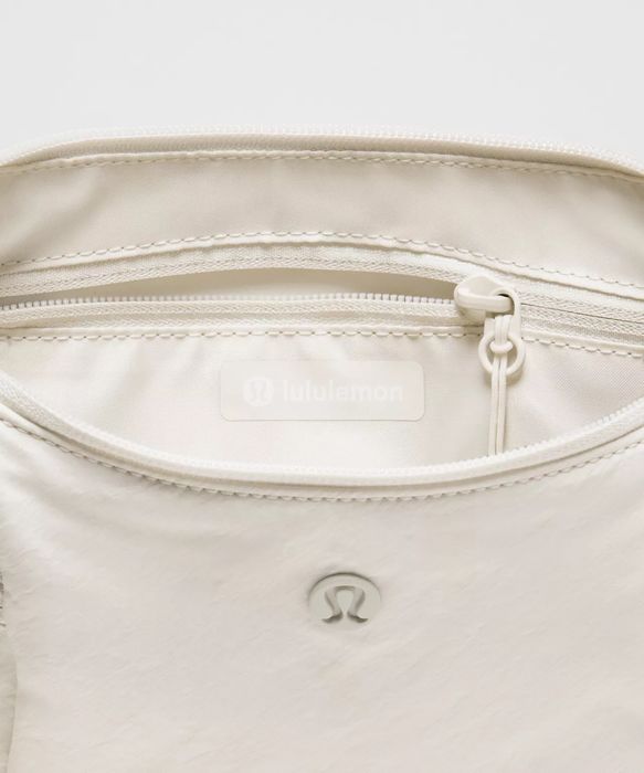 Кросс-боди Lululemon