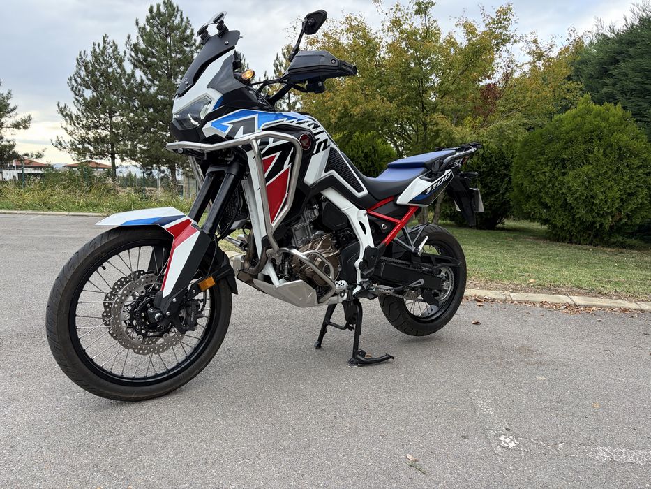 Honda crf 1100  africa twin