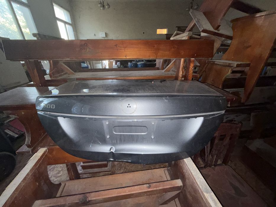 Оригинален заден капак/багажник за е класа w213