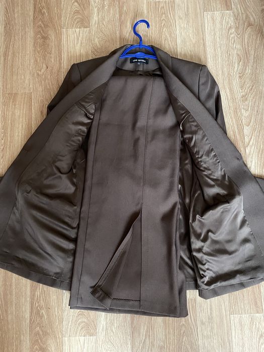 Продам женский брючный костюм