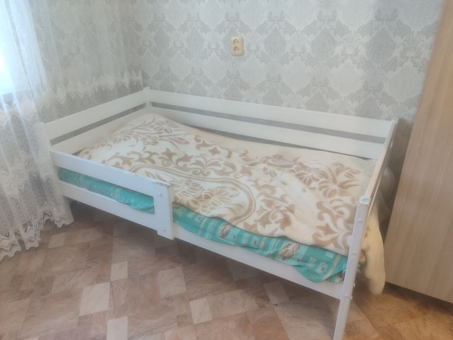 Продам 2 кровати 70000