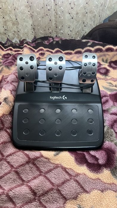 Продам игровой руль