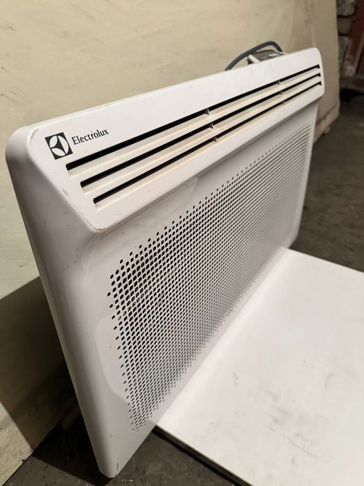 Конвектор Electrolux