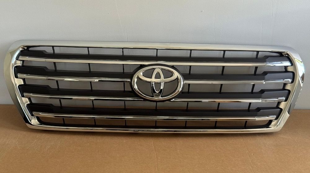 Решетка радиатора Land Cruiser 200