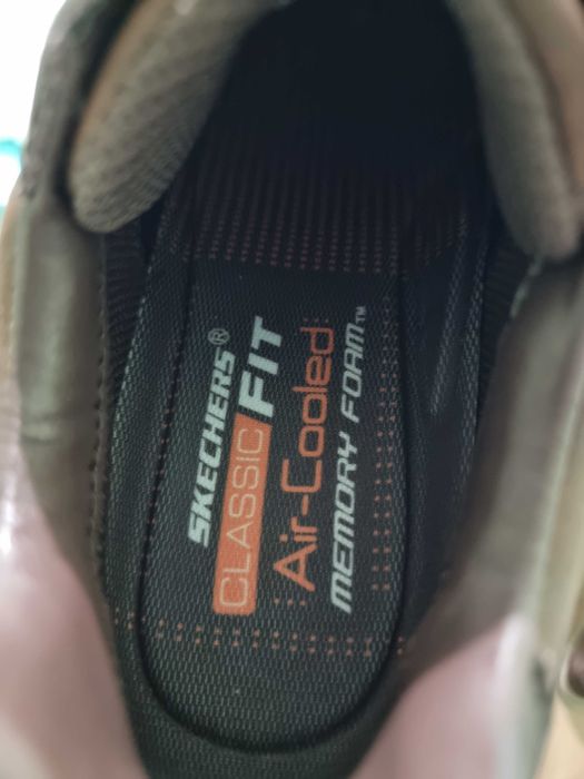 Продавам нови обувки skechers 40 номер