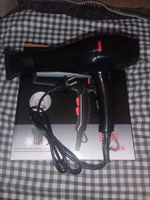 фен новый в коробке