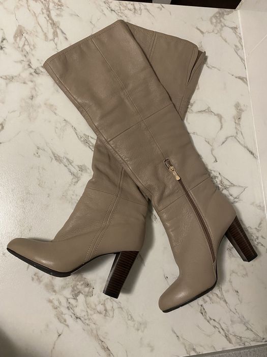 Продам женские сапоги Италия