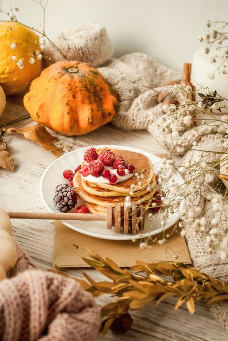 Nikon Д70 фотоапарат + два обектива и аксесоари Никон