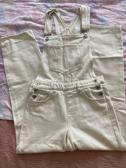 Чисто нов дънков гащеризон на Pull&bear