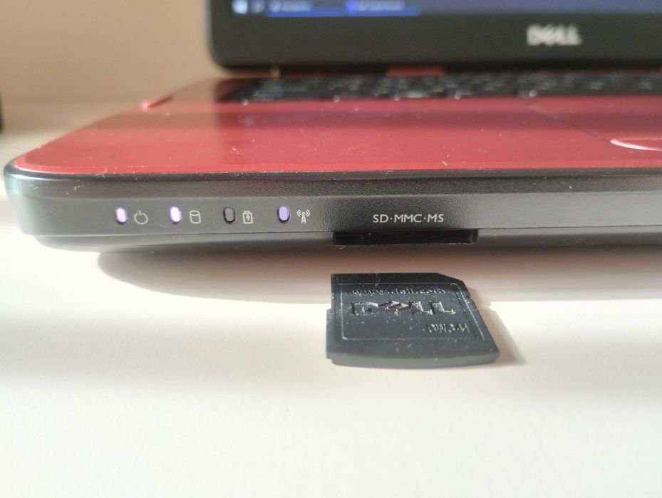 Dell Inspiron N5040