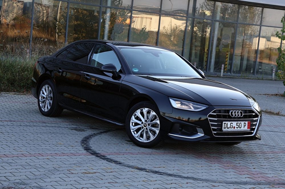 AUDI A4 2022 — imagine 2