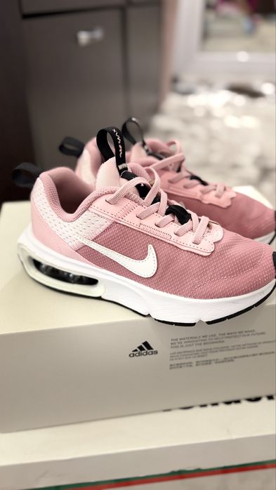 Маратонки на Nike