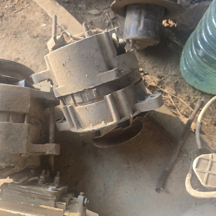 4 генератора все отдам за 20000