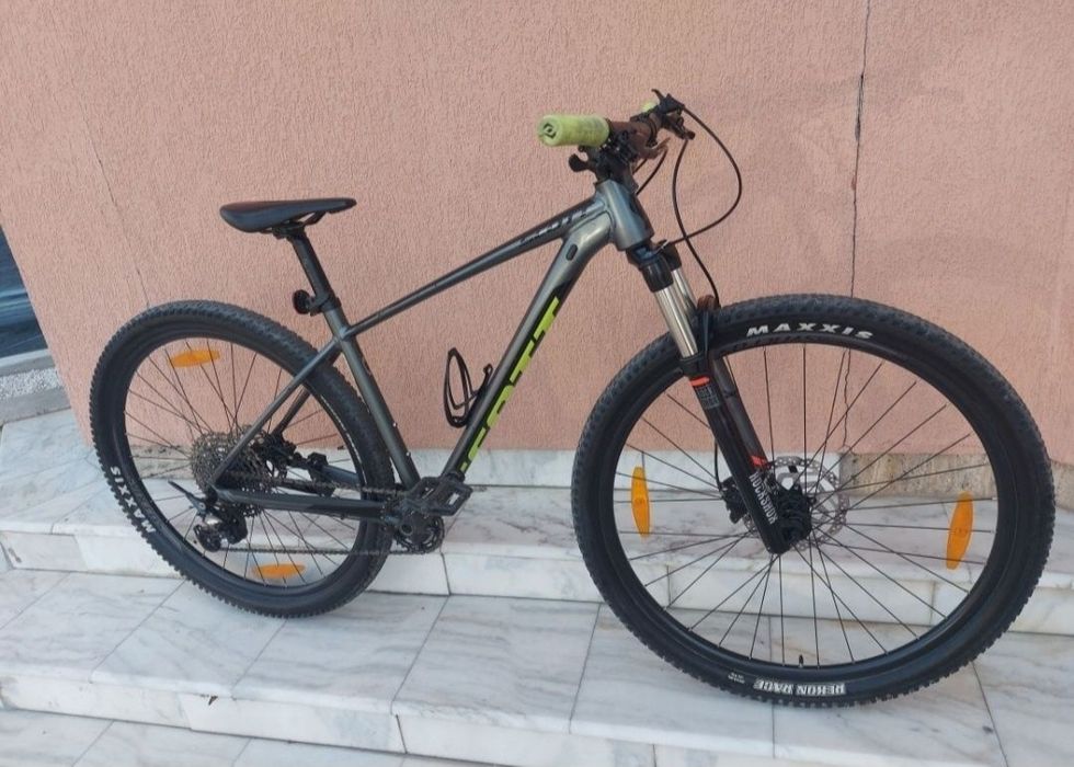 Bicicleta scott scale, 12 pinioane,  29R, furcă pe aer shox, deore xt