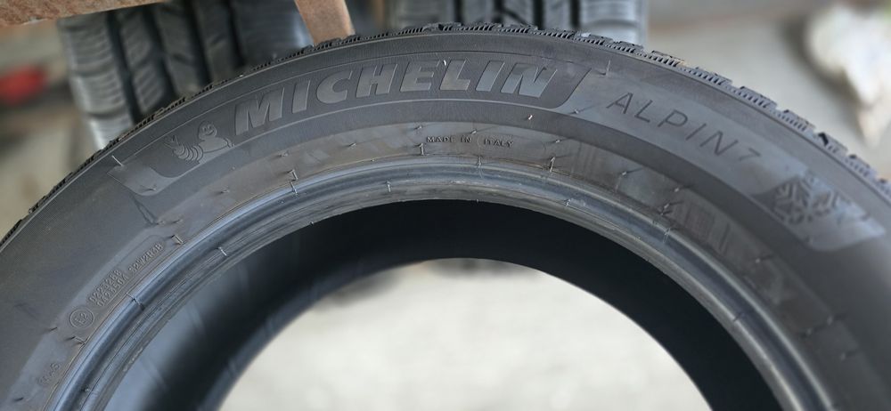 235 55 17 / 235/55/17 Set 4 buc Michelin Alpin 7