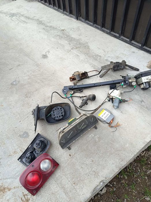 vând macara geam land rover